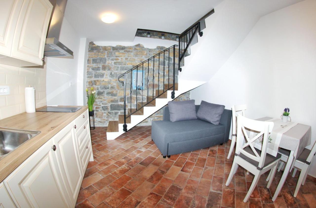 Pr' Marici Appartement Koper Buitenkant foto