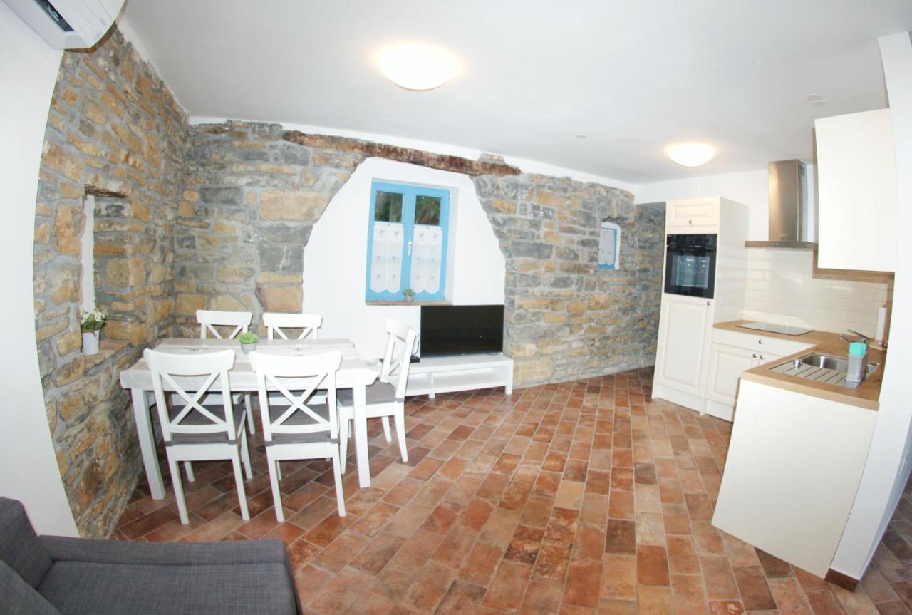 Pr' Marici Appartement Koper Buitenkant foto
