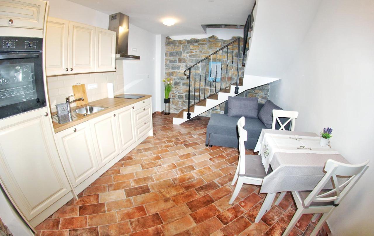 Pr' Marici Appartement Koper Buitenkant foto