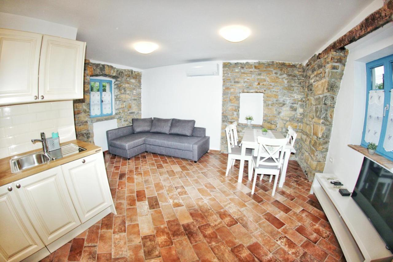 Pr' Marici Appartement Koper Buitenkant foto