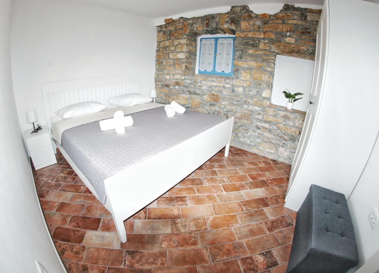 Pr' Marici Appartement Koper Buitenkant foto